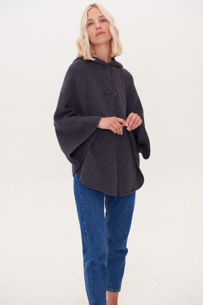 Organic wool poncho with decorative leather buckles - WOOL HOUSE