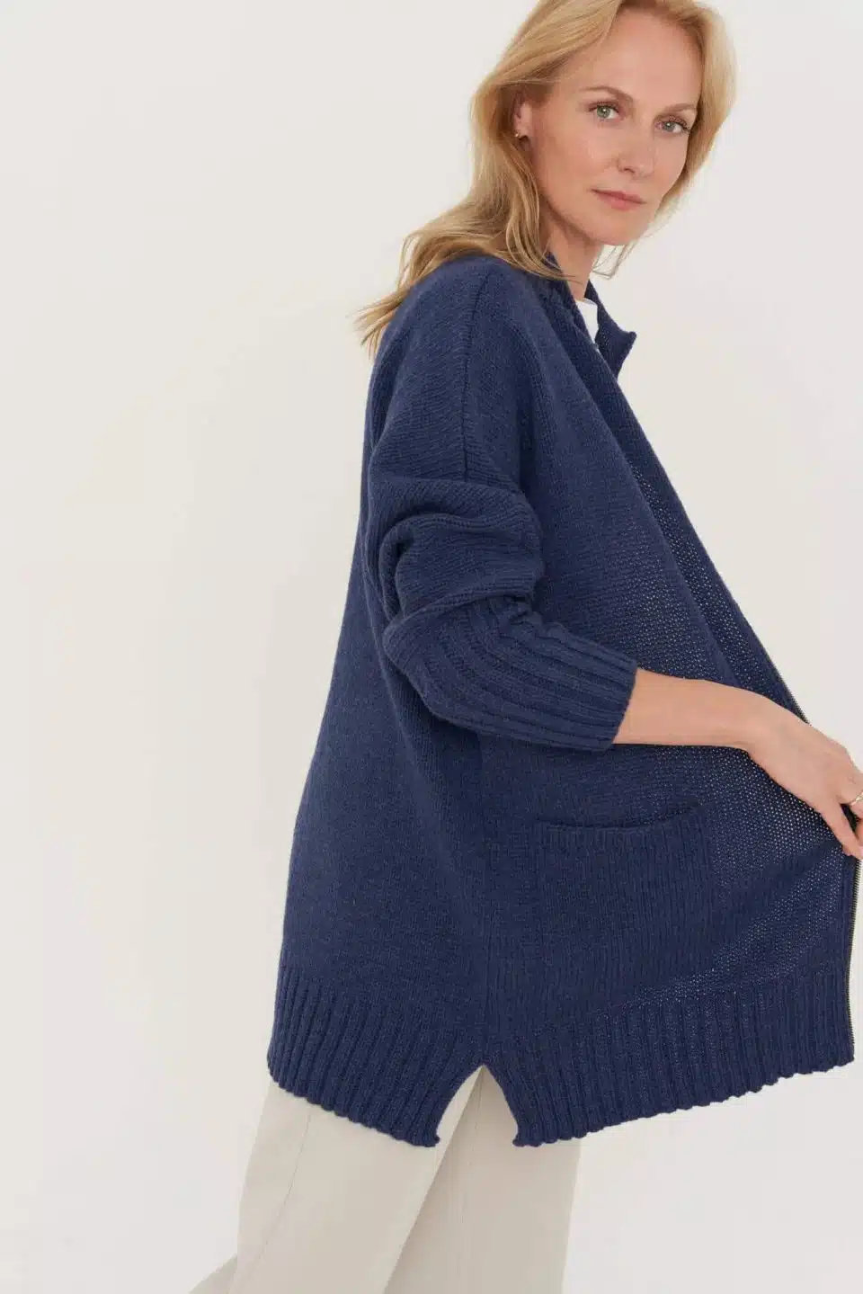 mėlynas merino vilnos megztinis