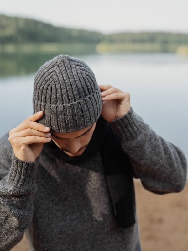 Cashmere & merino wool men's beanie