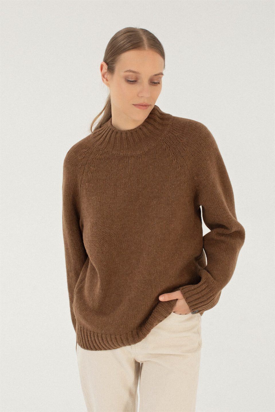 rudas merino vilnos megztinis
