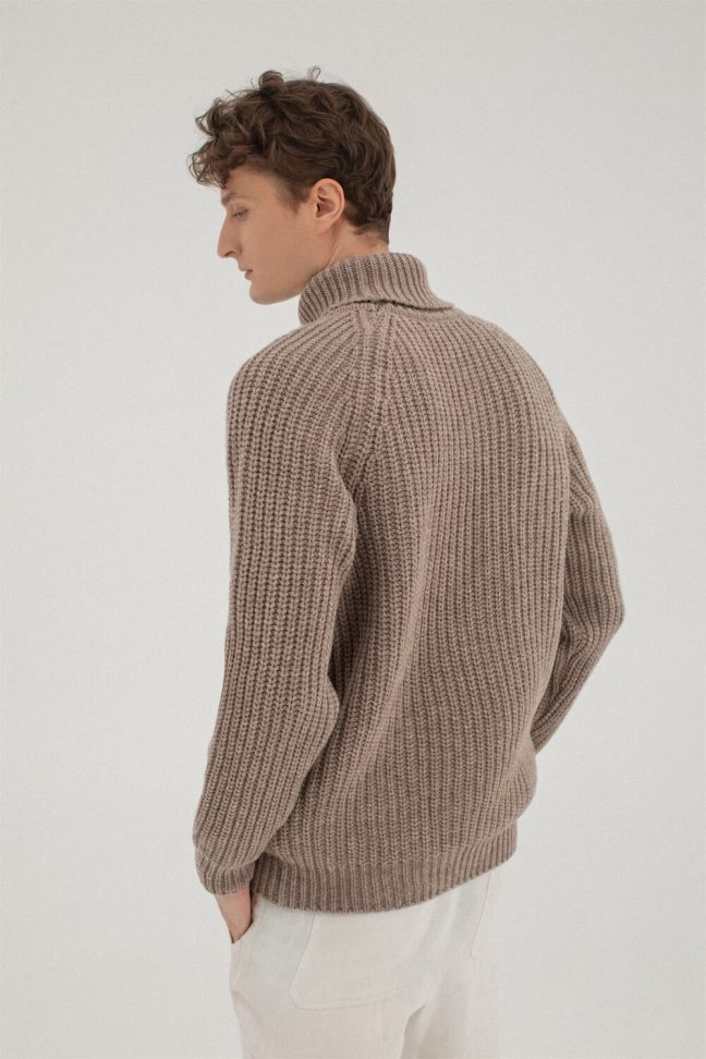 švelnios vilnos vyriškas megztinis