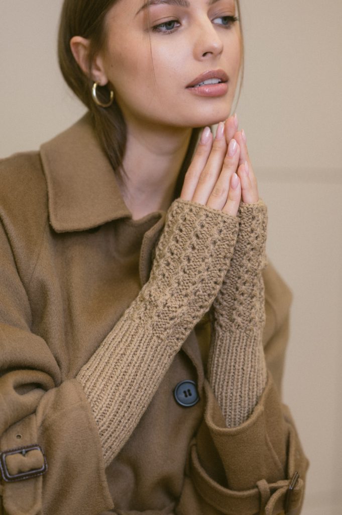 100% WOOL WRIST WARMERS BANGOS