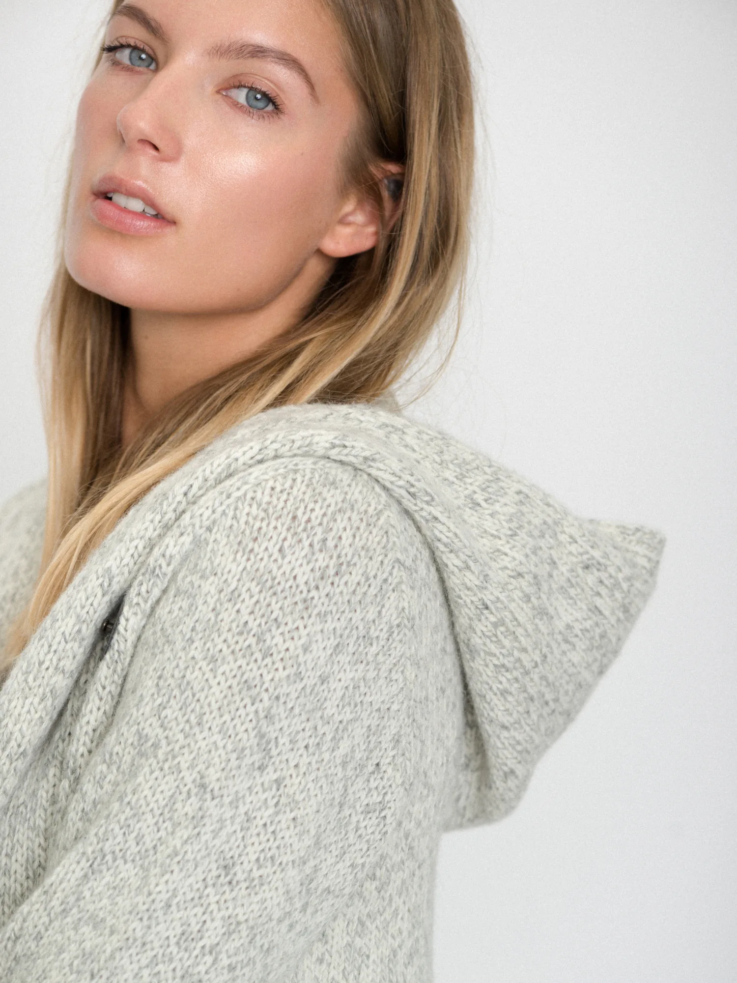STRICKJACKE MONA AUS SKANDINAVISCHER WOLLE