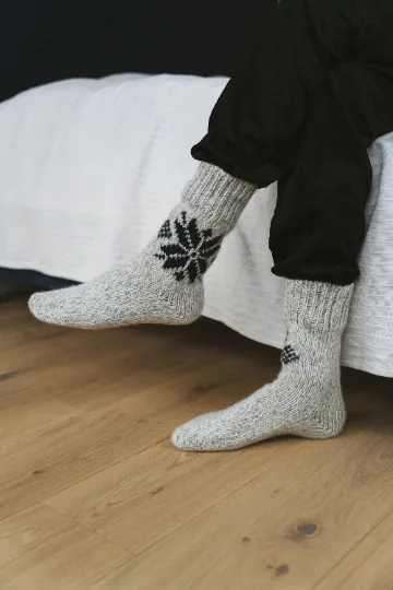 SOCKEN ŽARA AUS 100 % WOLLE