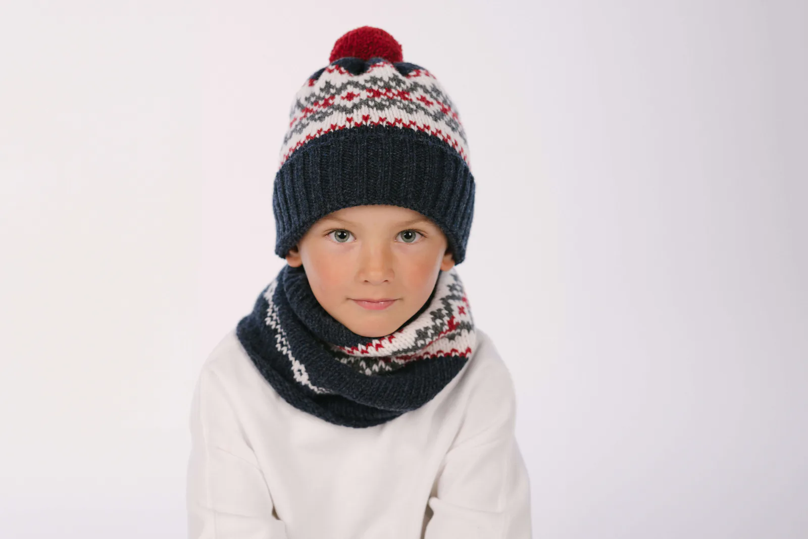 KINDERMÜTZE KAJUS AUS KASCHMIR UND MERINOWOLLE