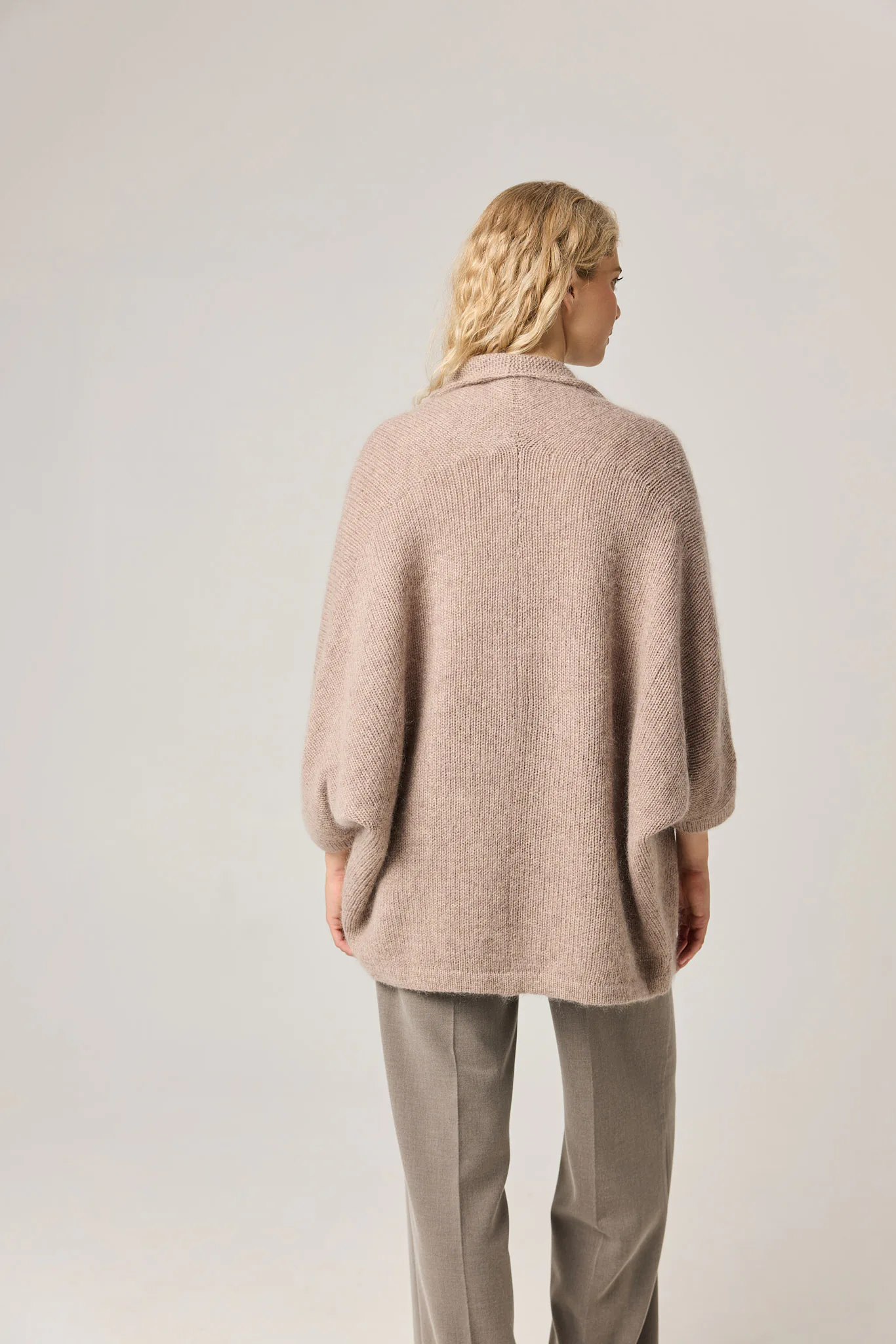 PONCHO MIGLA AUS MOHAIR UND MERINOWOLLE