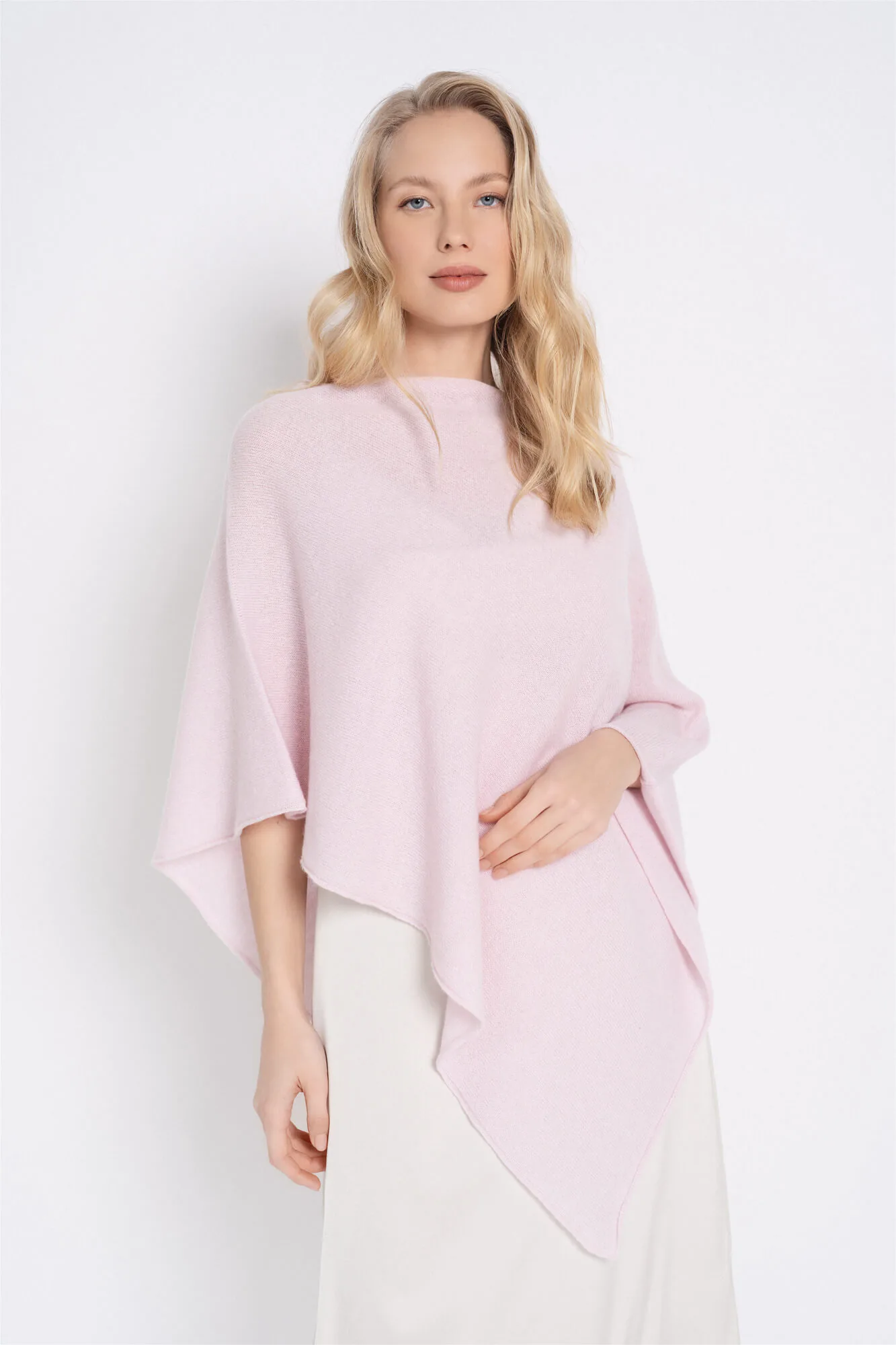 PONCHO EVA AUS KASCHMIR UND MERINOWOLLE