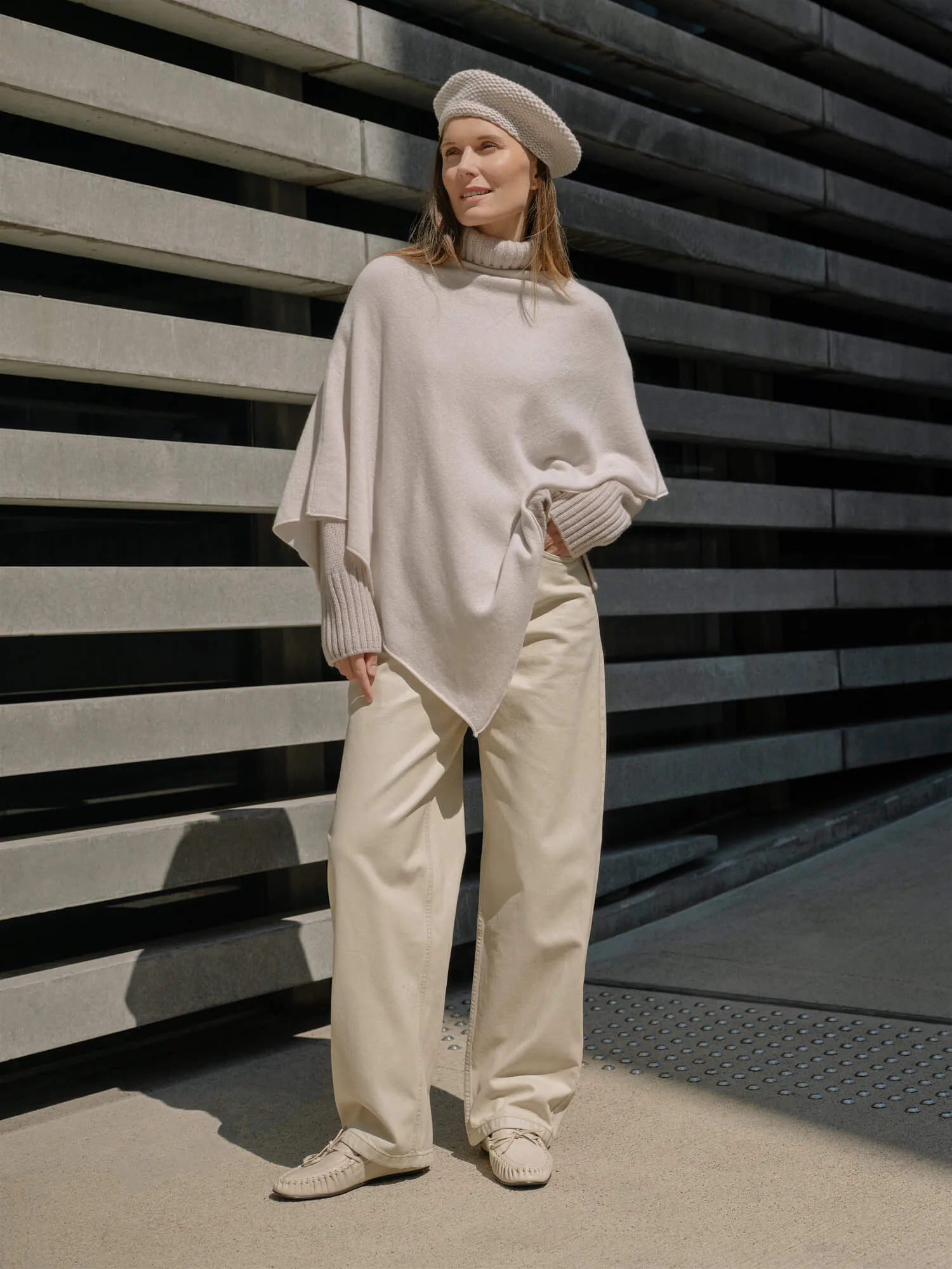 PONCHO EVA AUS KASCHMIR UND MERINOWOLLE