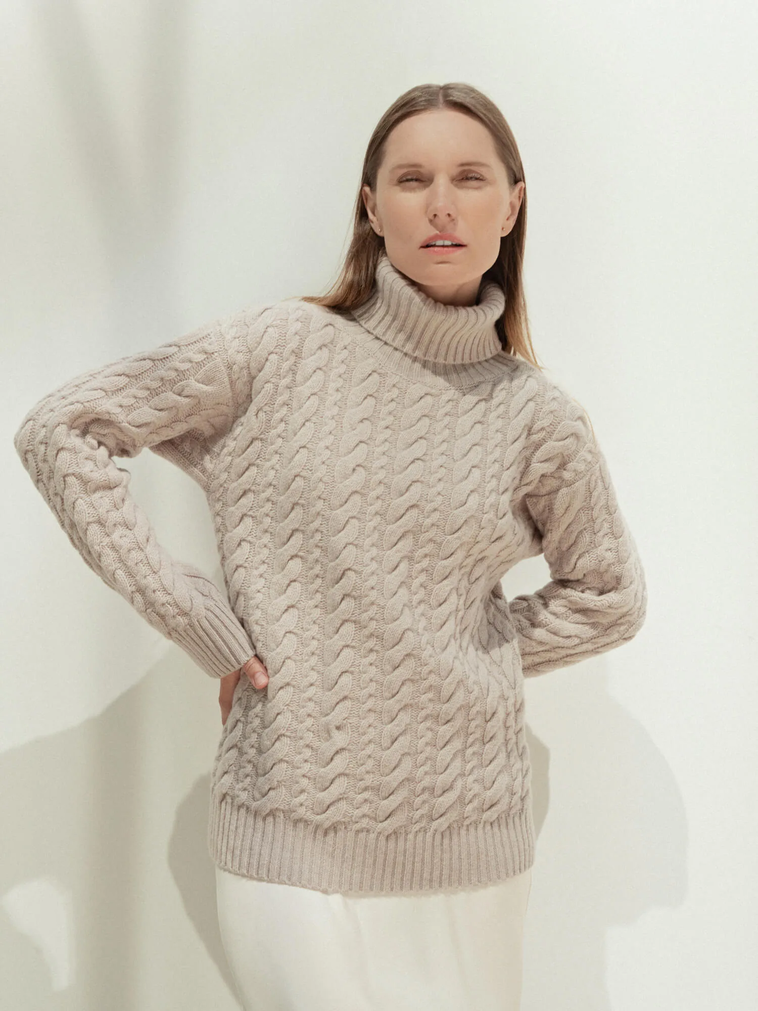 PULLOVER URTĖ AUS KASCHMIR UND MERINOWOLLE
