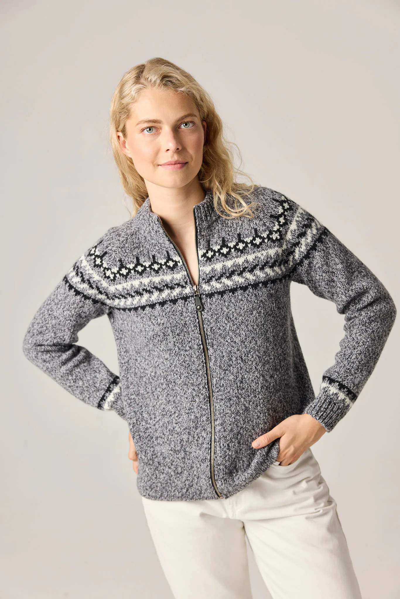 PULLOVER ŠIAURĖ AUS MERINOWOLLE